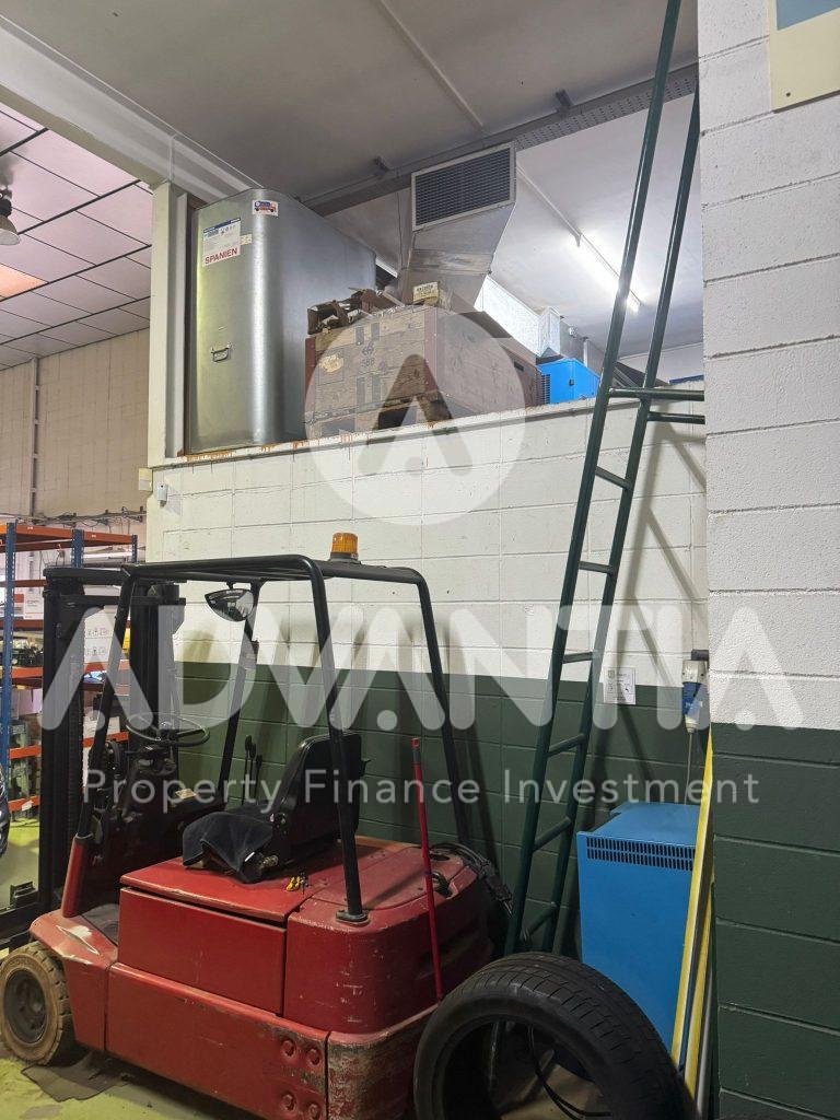 WhatsApp Image 2025-01-16 at 09.56.05